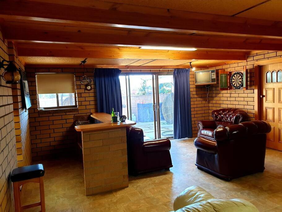 Spacious Holiday Home - Waikerie Exterior photo